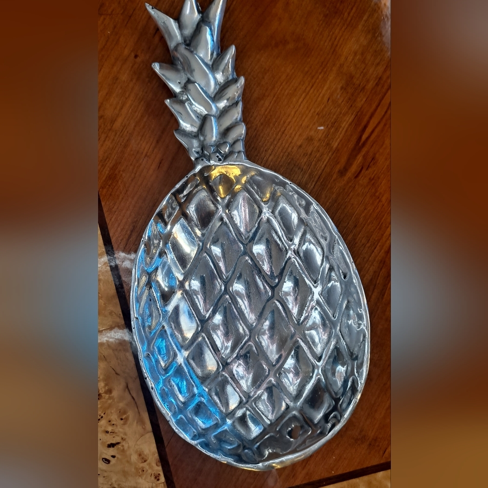 🍍Aluminum Pineapple